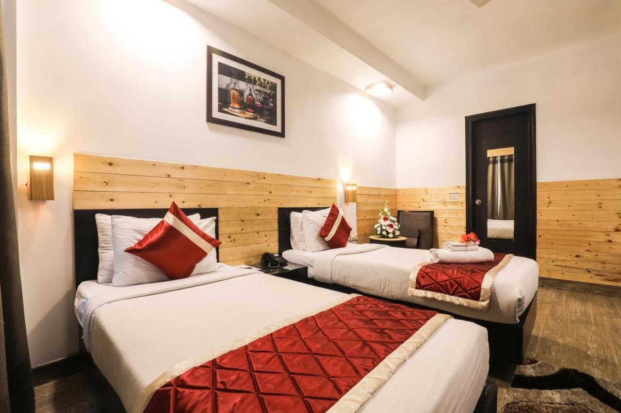 Siesta Basil - Okhla Hotel Új-Delhi Kültér fotó