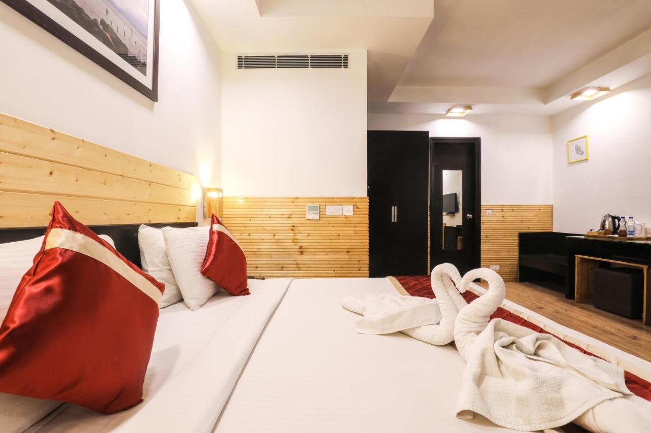 Siesta Basil - Okhla Hotel Új-Delhi Kültér fotó