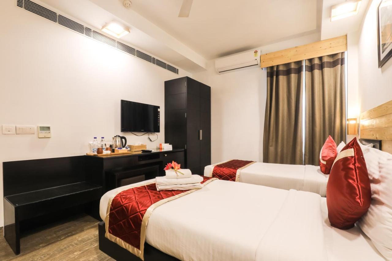 Siesta Basil - Okhla Hotel Új-Delhi Kültér fotó